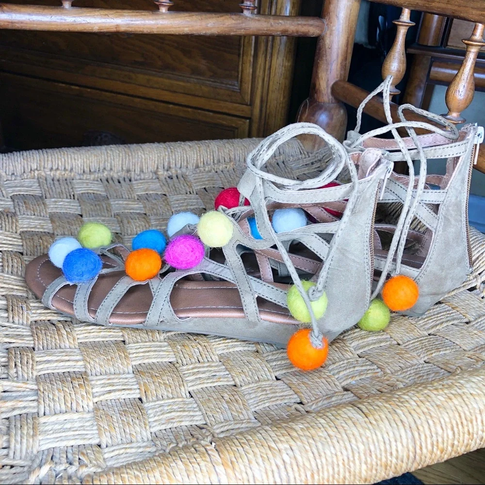 NICOLE pom pom sandals with zipper heel back 8.5 - Picture 5 of 6